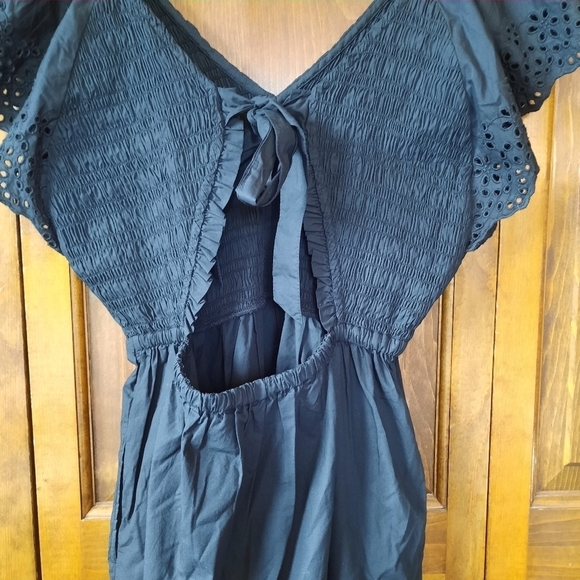 🛍 NWT GAP Flutter Sleeve Eyelet Mini Dress black smocked top size large petite - Picture 13 of 16